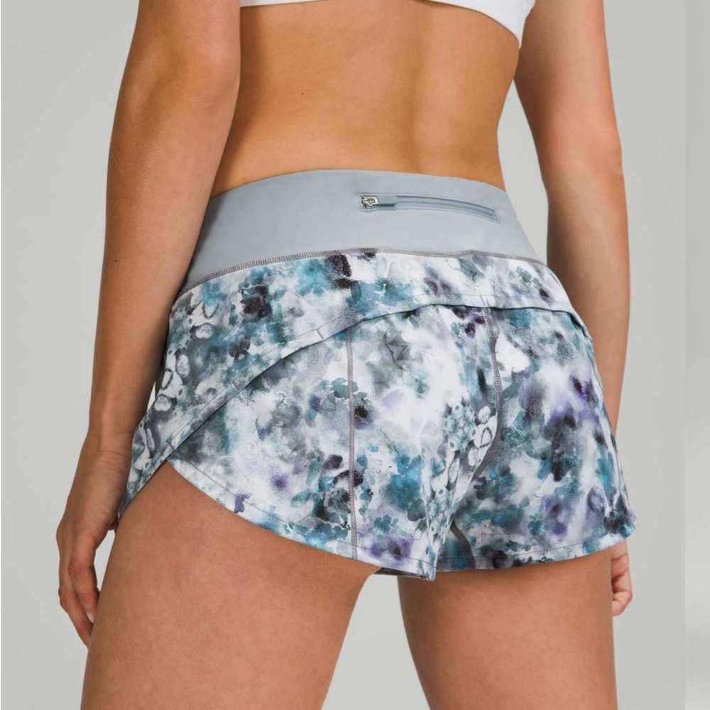 Lululemon speed up low rise shorts 2.5 inch